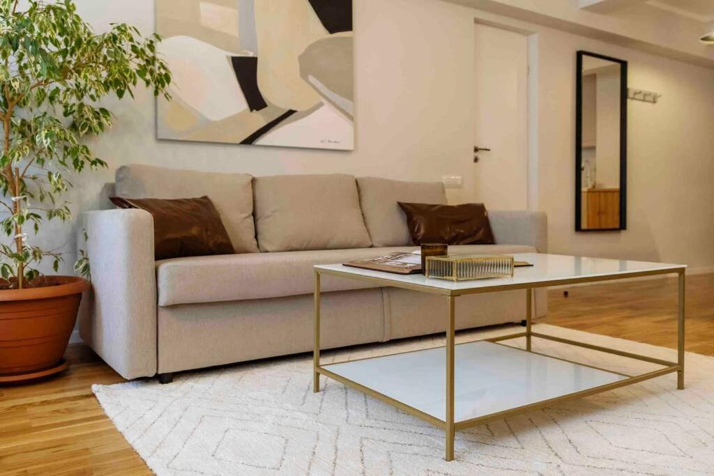 Appartement Stunning Views 2Br Intercontinental Flat à Bucarest Extérieur photo