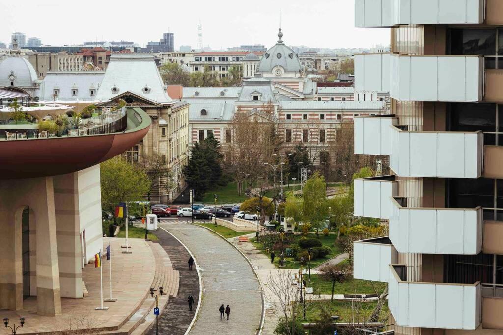 Appartement Stunning Views 2Br Intercontinental Flat à Bucarest Extérieur photo