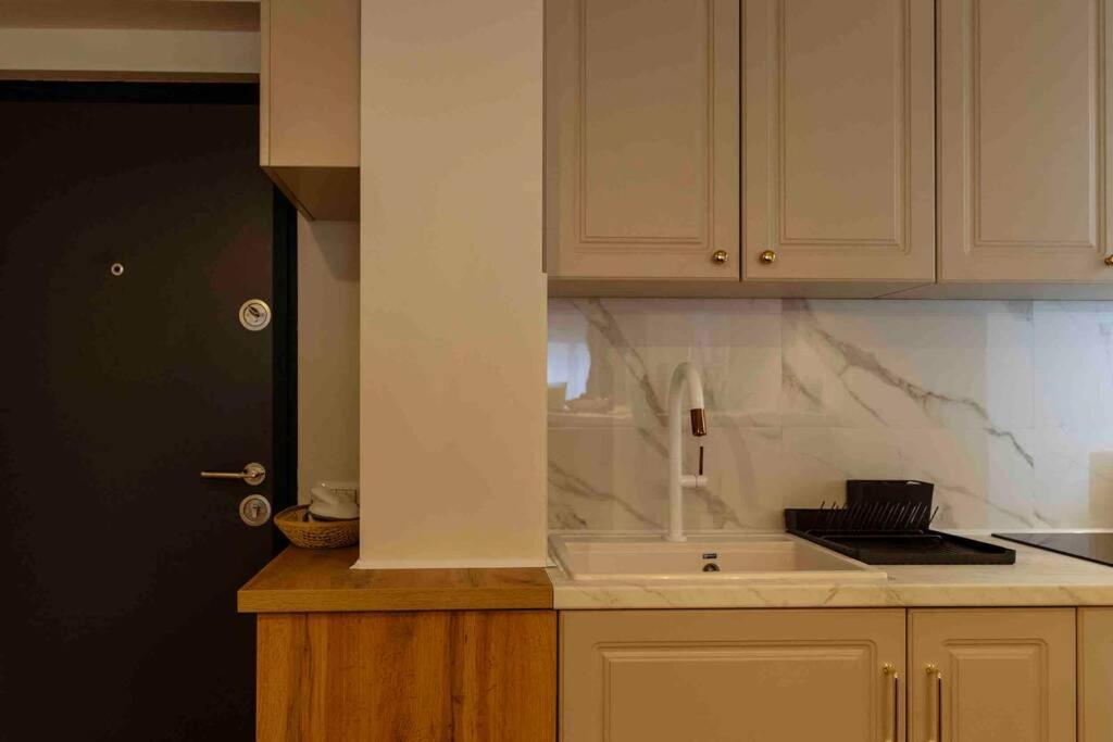 Appartement Stunning Views 2Br Intercontinental Flat à Bucarest Extérieur photo